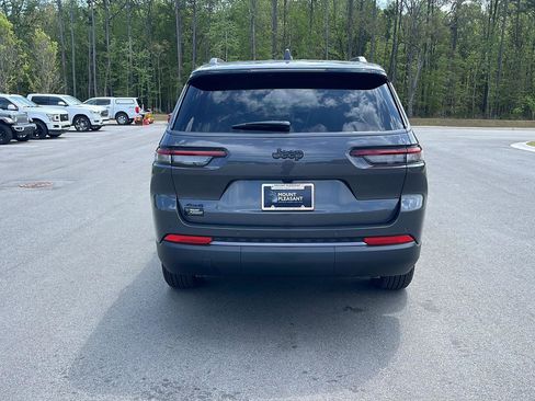 New 2026 Jeep Grand Cherokee L 4WD image 6
