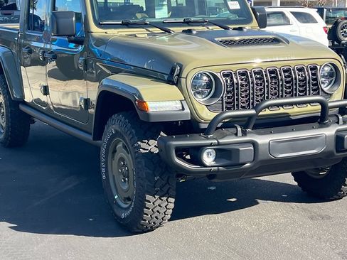 New 2026 Jeep Gladiator Willys AWD/4WD image 8