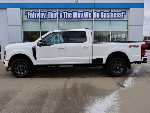 Used 2023 Ford F250 Lariat w/ Sport Appearance Package image 7