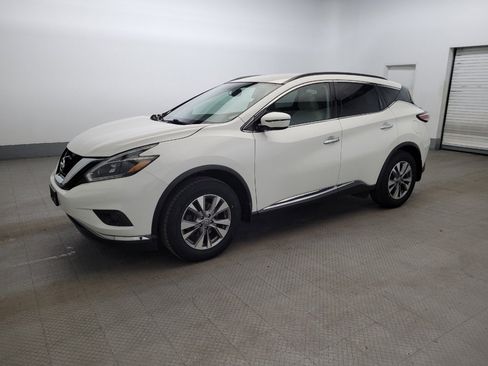 Used 2018 Nissan Murano SV AWD/4WD image 2