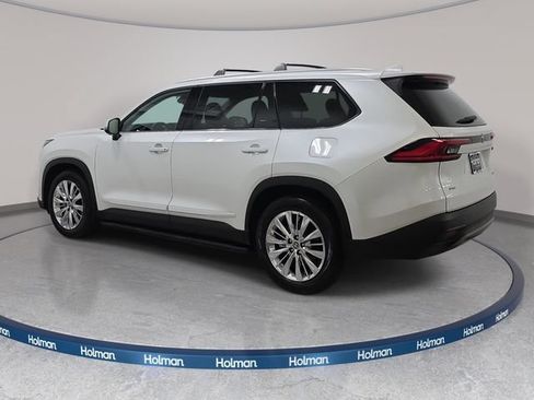 Certified 2024 Toyota Grand Highlander AWD image 7