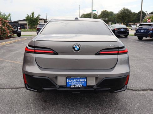 Used 2024 BMW 740i RWD image 6