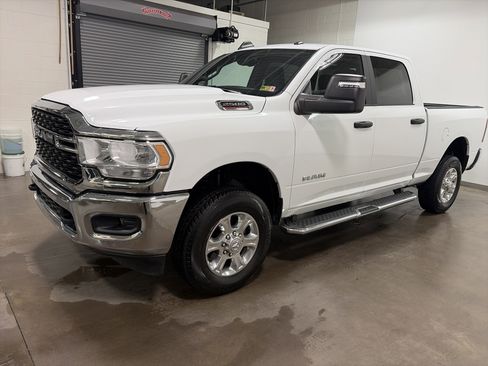 Used 2024 RAM 2500 Big Horn AWD/4WD image 6