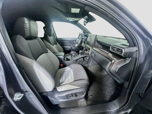 Used 2024 Toyota Tacoma TRD Sport AWD/4WD image 30