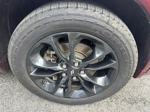 Certified 2022 Dodge Durango R/T w/ Blacktop Package AWD/4WD image 32