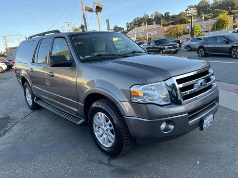 Used 2014 Ford Expedition EL XLT image 1