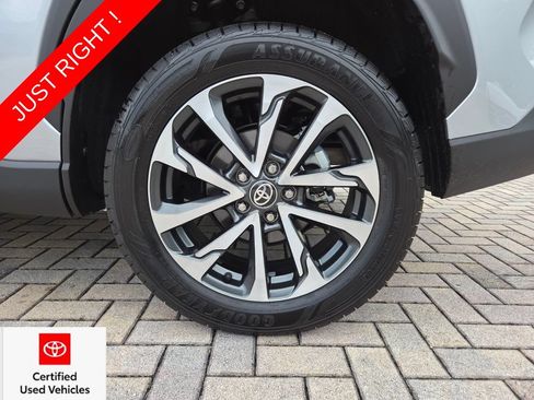 Certified 2025 Toyota Corolla Cross XLE w/ Convenience Package FWD image 20