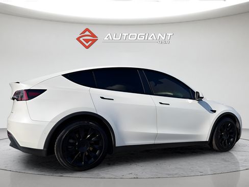 Used 2021 Tesla Model Y Long Range AWD/4WD image 8