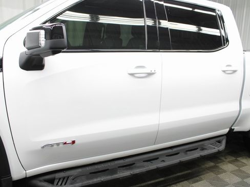 Used 2024 GMC Sierra 1500 AT4 image 51