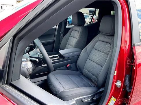 New 2027 Chevrolet Equinox LT FWD image 10