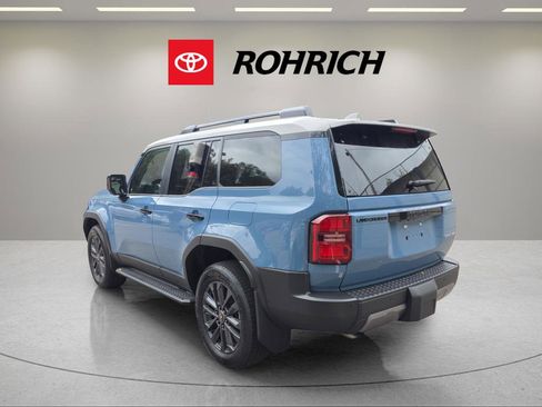 Used 2024 Toyota Land Cruiser image 7