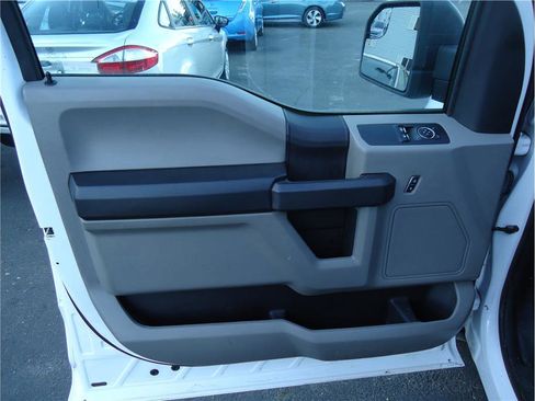 Used 2018 Ford F150 XL w/ Equipment Group 101A Mid image 12