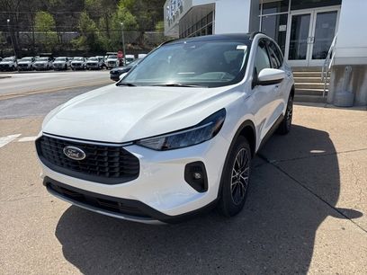 New 2025 Ford Escape SE