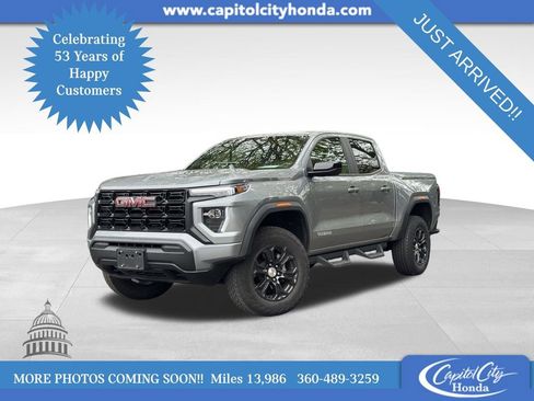 Used 2024 GMC Canyon Elevation image 1