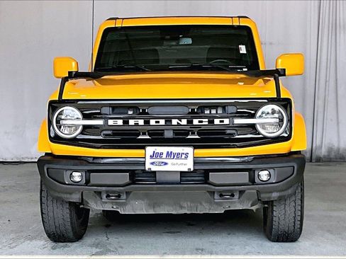 Used 2022 Ford Bronco Outer Banks image 2