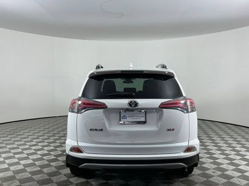 Used 2017 Toyota RAV4 XLE FWD image 6