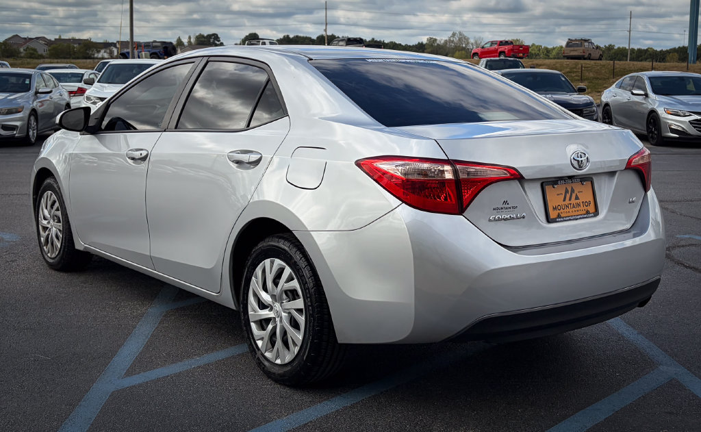 Used 2017 Toyota Corolla LE FWD image 24