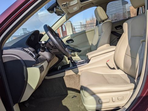 Used 2017 Acura RDX AWD w/ Advance Package image 11