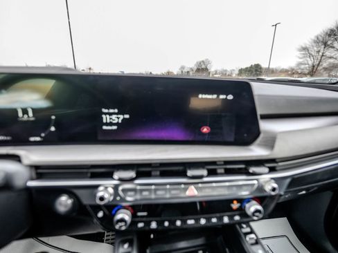 Used 2024 Kia Telluride SX Prestige X-Line image 17