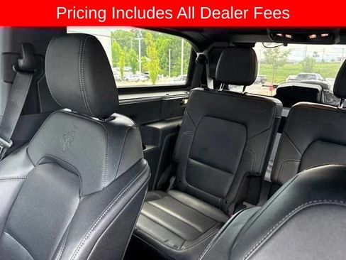 Used 2026 Ford Bronco Badlands AWD/4WD image 5