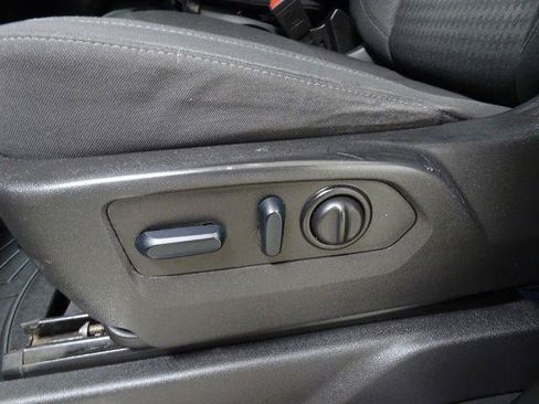 Used 2022 Chevrolet Silverado 2500 LT w/ Convenience Package AWD/4WD image 29