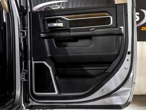 Used 2022 RAM 3500 Laramie image 40