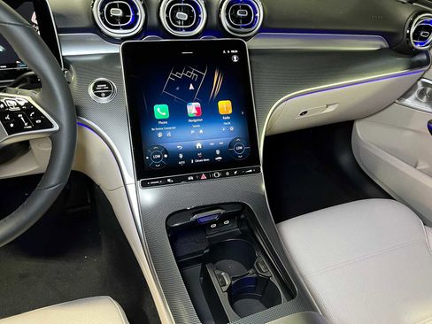 Used 2025 Mercedes-Benz C 300 4MATIC Sedan image 27