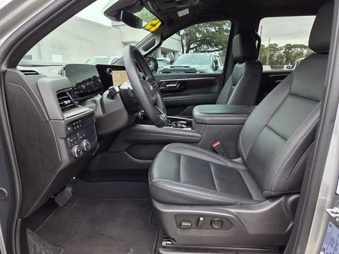 Certified 2025 Chevrolet Tahoe LT AWD/4WD image 12