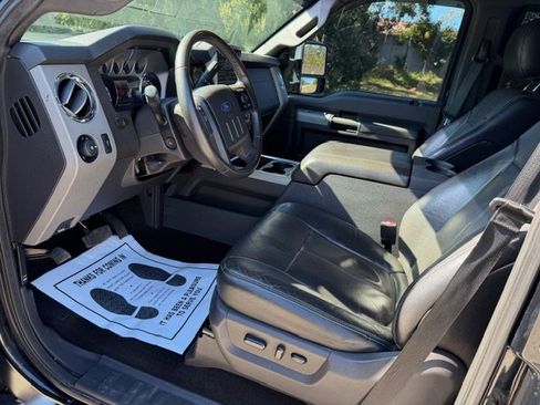 Used 2016 Ford F350 Lariat w/ Chrome Package image 11