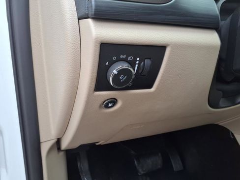 Used 2022 Jeep Grand Cherokee Laredo E image 20