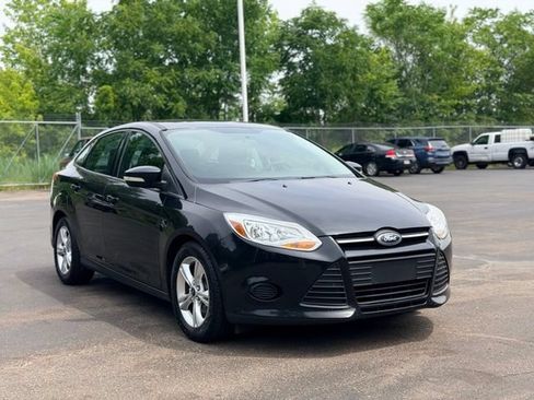 Used 2013 Ford Focus SE FWD image 3