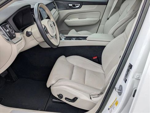 Used 2023 Volvo XC60 T8 Ultimate w/ Protection Package Premier image 13