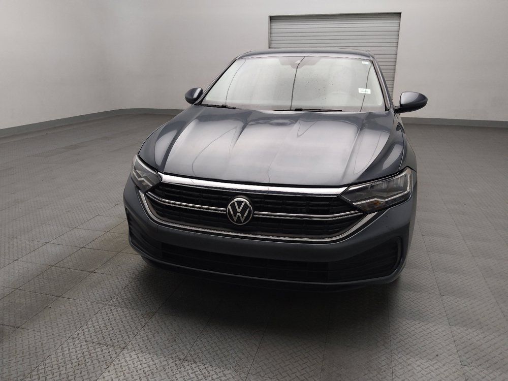 Used 2024 Volkswagen Jetta SE FWD image 15