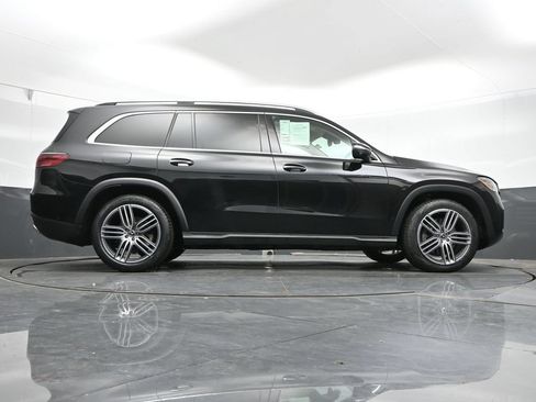 Used 2024 Mercedes-Benz GLS 450 4MATIC image 43