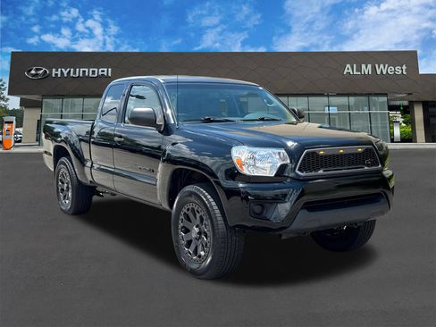 Used 2012 Toyota Tacoma 2WD Access Cab w/ SR5 Pkg image 3