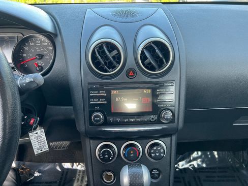 Used 2014 Nissan Rogue S w/ Convenience Package FWD image 34