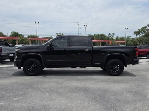 New 2026 Chevrolet Silverado 2500 High Country w/ Midnight Edition AWD/4WD image 2