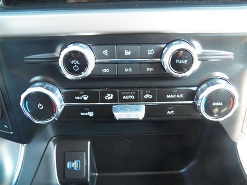 Used 2024 Ford F150 XLT w/ Mobile Office Package image 27