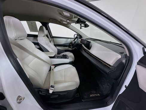 Used 2023 Nissan Ariya FWD image 32