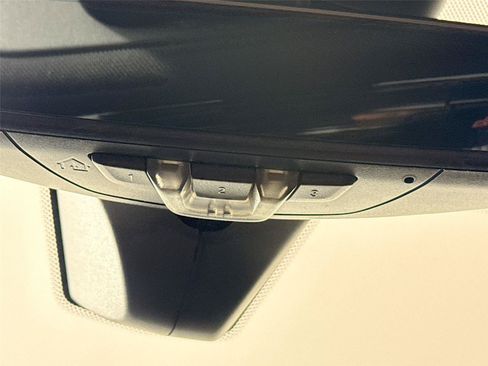 Used 2019 BMW 330i xDrive Sedan w/ Convenience Package AWD/4WD image 22