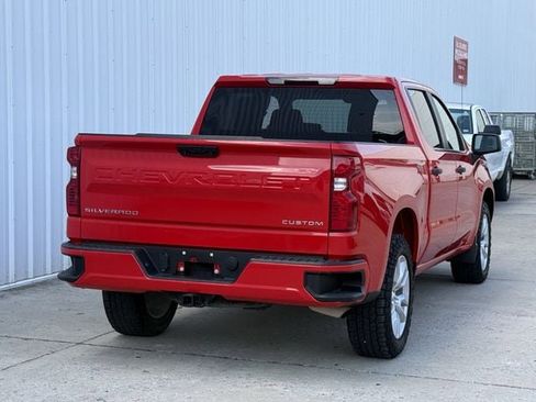 Used 2022 Chevrolet Silverado 1500 Custom image 4