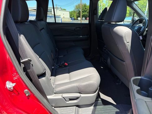 Certified 2025 Honda Passport EX-L image 23