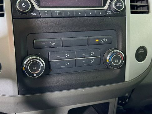 Used 2018 Nissan Frontier SV image 26