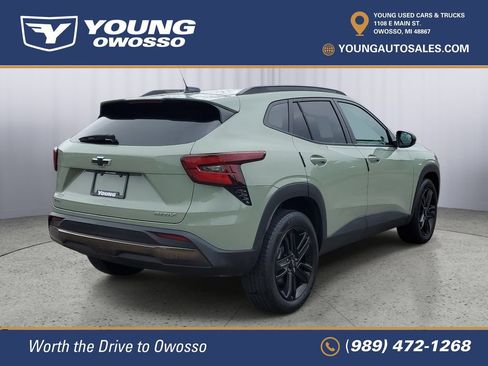 Certified 2025 Chevrolet Trax ACTIV w/ Sunroof Package FWD image 3