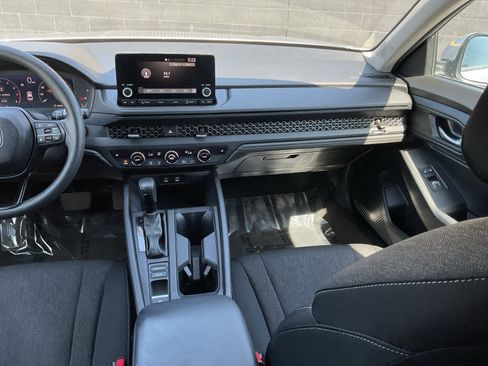 Used 2023 Honda Accord EX image 16