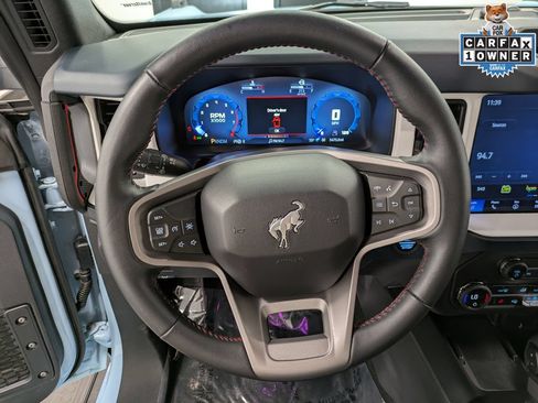 Used 2025 Ford Bronco Heritage Edition AWD/4WD image 23