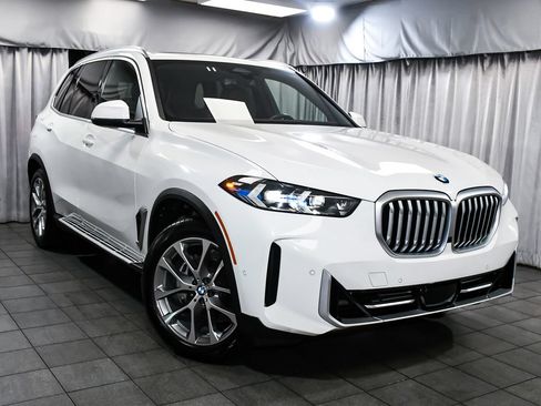 Used 2026 BMW X5 xDrive40i AWD/4WD image 3
