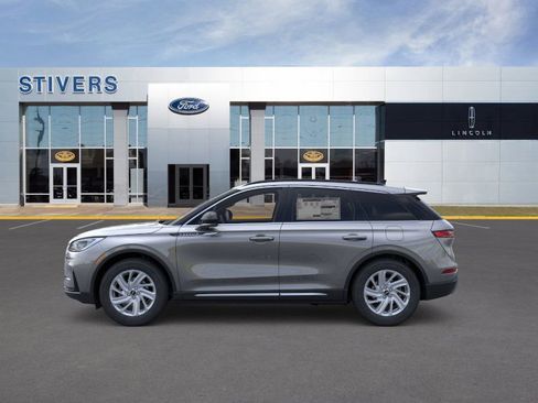 New 2026 Lincoln Corsair Premiere image 4