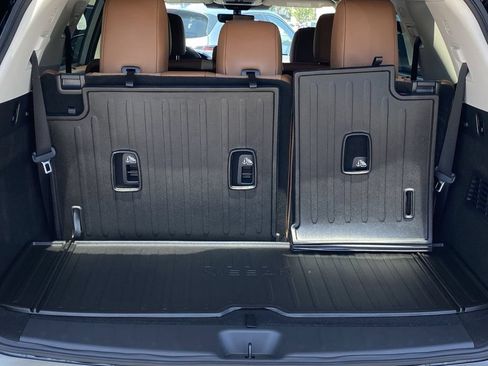 New 2026 Nissan Pathfinder Platinum w/ Cargo Package AWD/4WD image 17