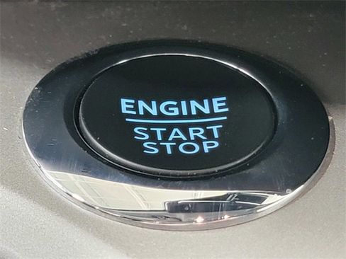 Used 2023 Ford Explorer XLT w/ Equipment Group 202A image 41